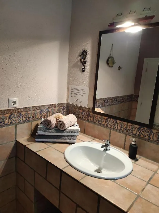 Casa De Bello Tortosa 0*,