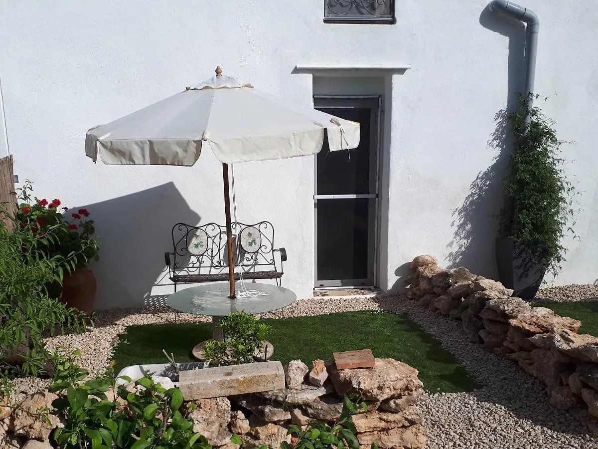 Casa De Bello Tortosa 0*,  Spanje